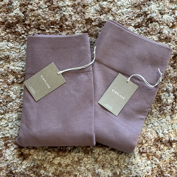 Everlane The Seamless Legging - Picture 6 of 6